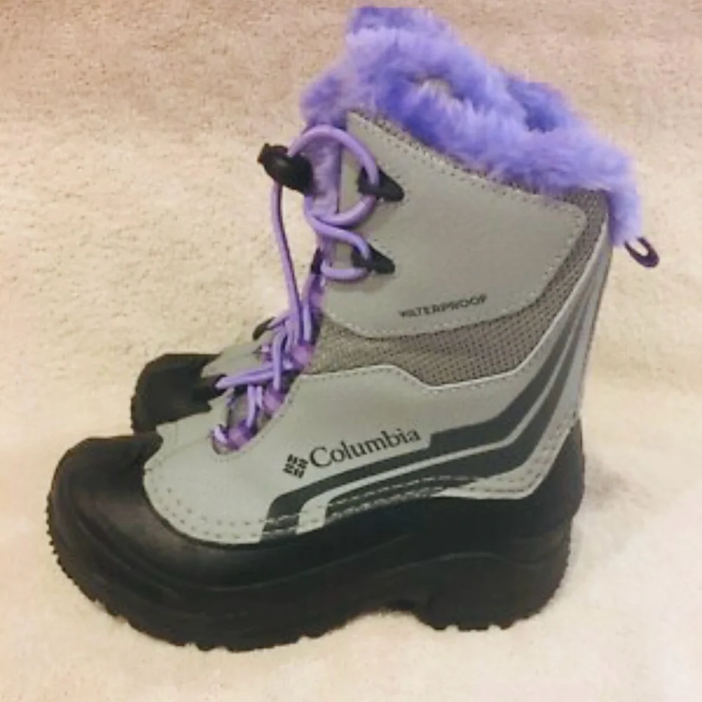 🤍💜💎💎Columbia Kids' Black and Lavender Snow Boots